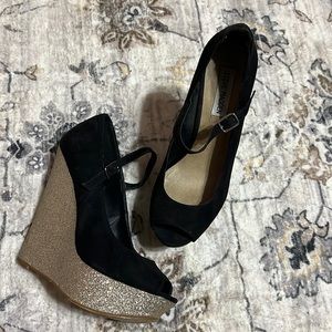 Steve Madden glitter wedges